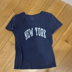 Brandy Melville Navy Blue 'New York' T-Shirt
